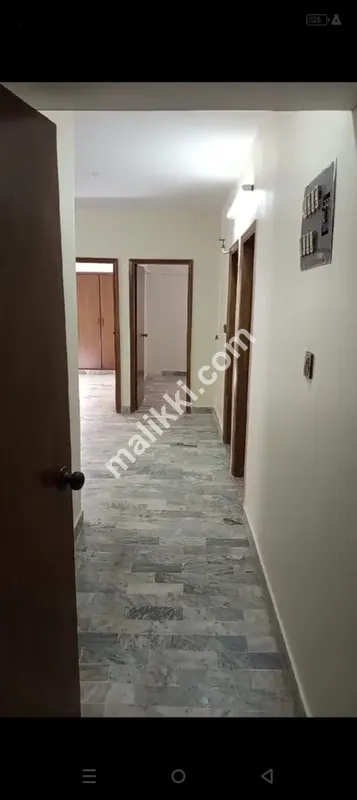 FLAT FOR SALE ZAINAB PLAZA  BLOCK-17  GULSHAN-E-IQBAL 