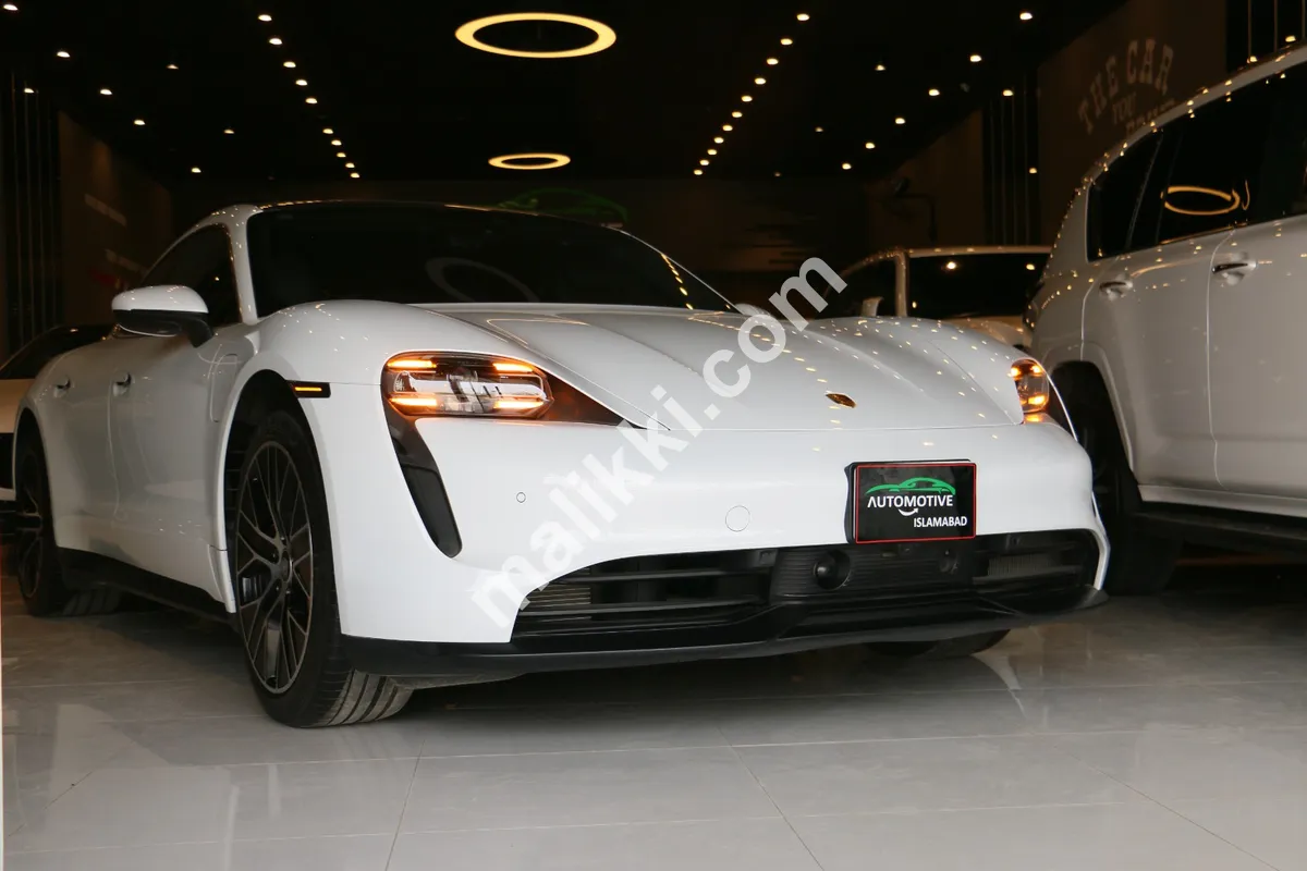Porsche Taycan 4S (2021)