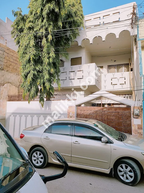 ماڈل کالونی میں فوری مکان برائے فروخت