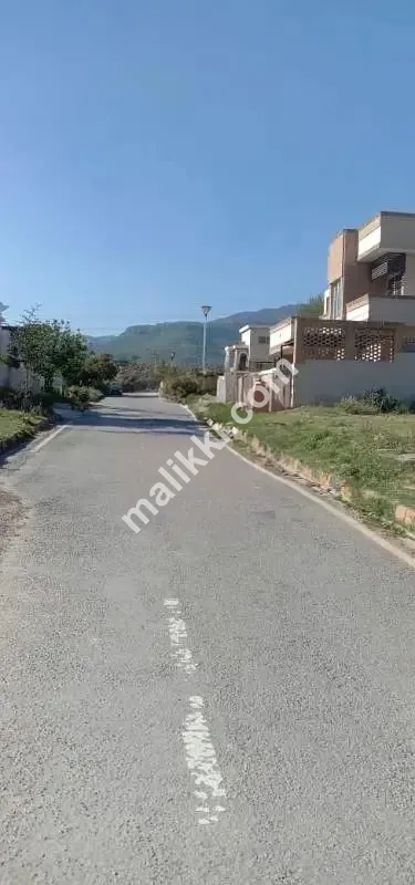 6 Marla Pair Commercial Plot Corner Best Location Plot In Civic Center Gulberg Green Available For Sale