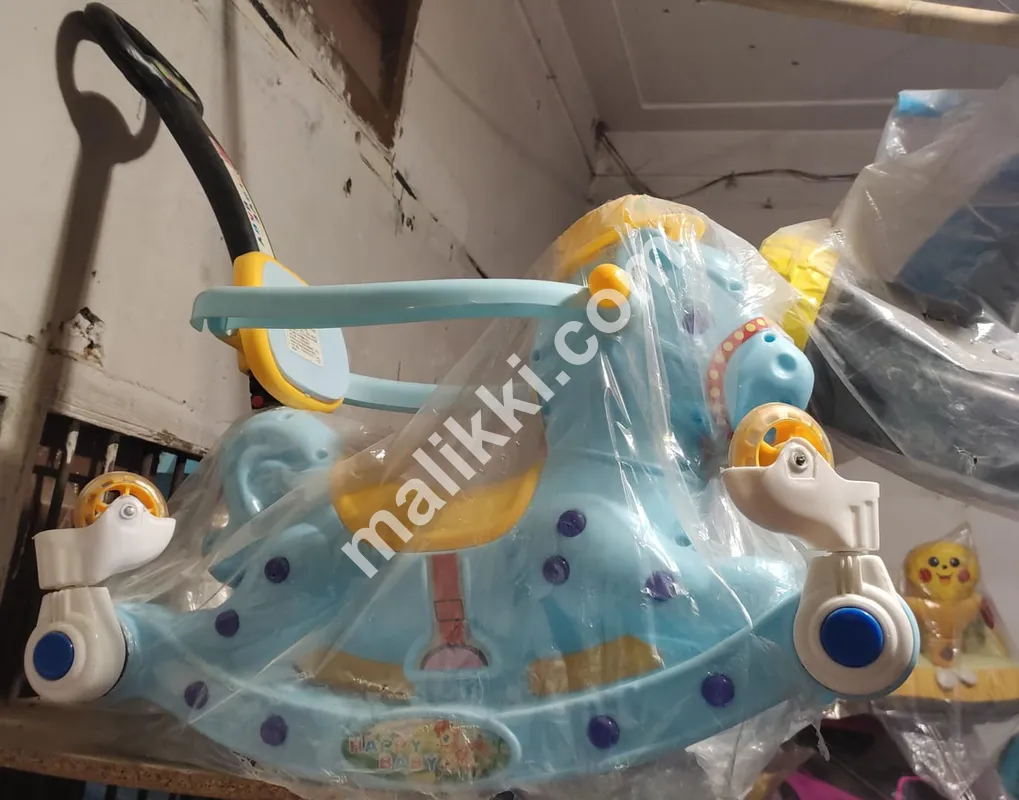 گھوڑا گھومنے والا