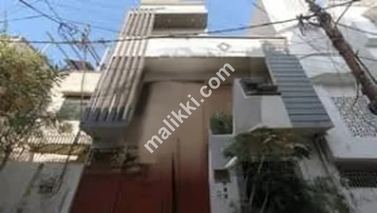 120 Yard Ground Slightly Use Like Brand New In Block 3, Jauhar