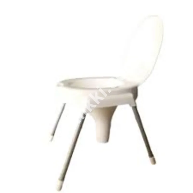 COMMODE CHAIR 