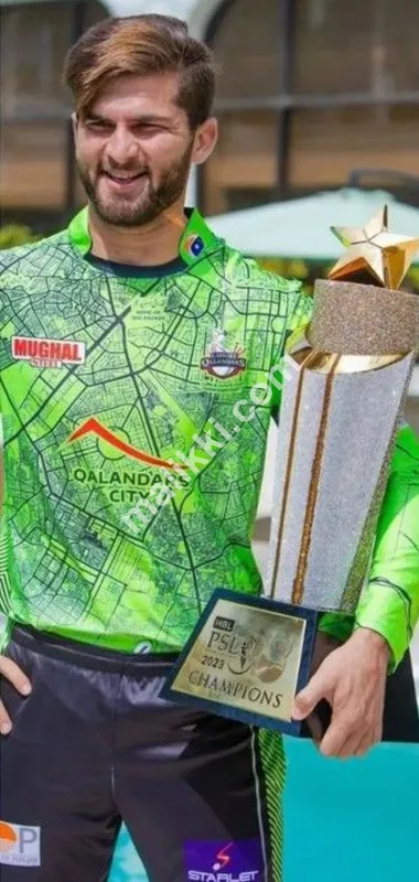 سپورٹس وئیر کٹ برائے فروخت