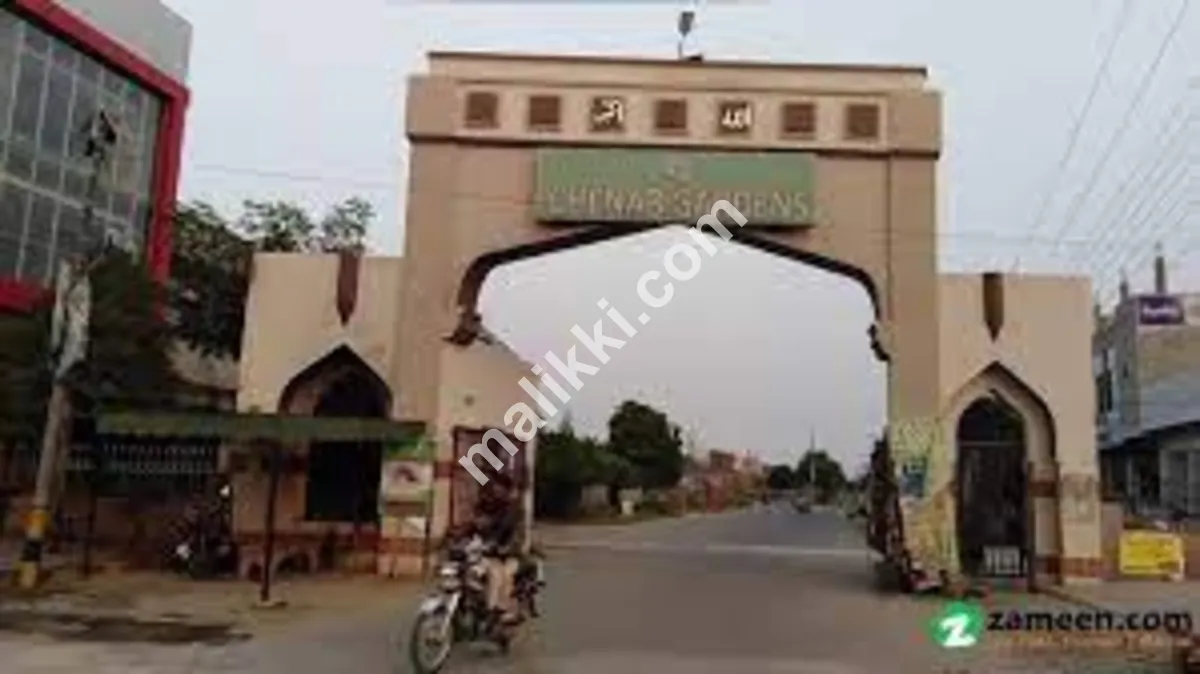 10 Marla Plot For Sale in Chenab Garden