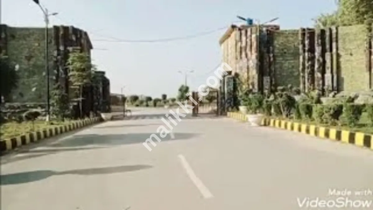 5.5 Marla Plot for Sale in Madina Paradise Phase-I