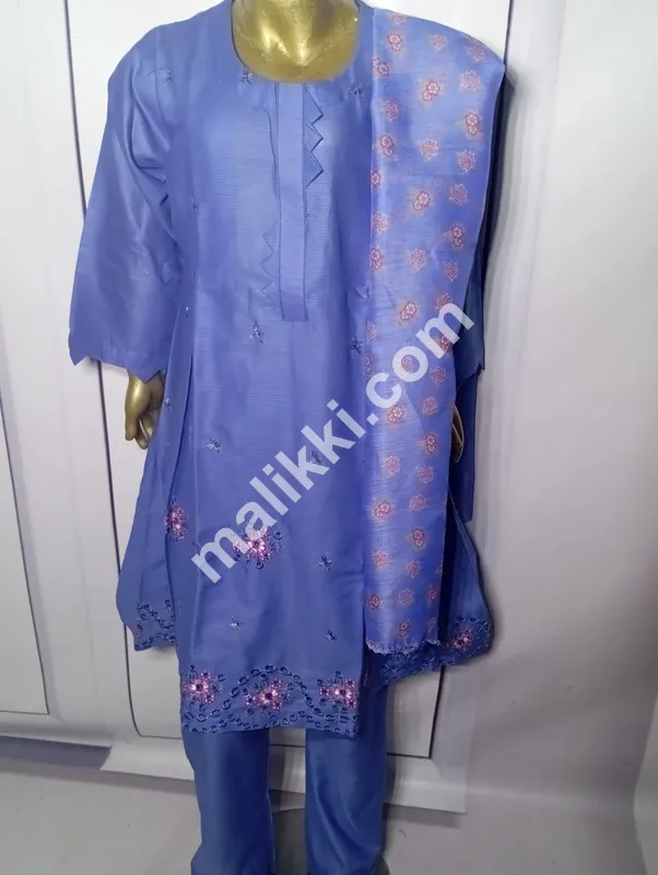 لڑکیوں کے لیے ڈوریا کاٹن 3 پی سیز شلوار قمیض سوٹ