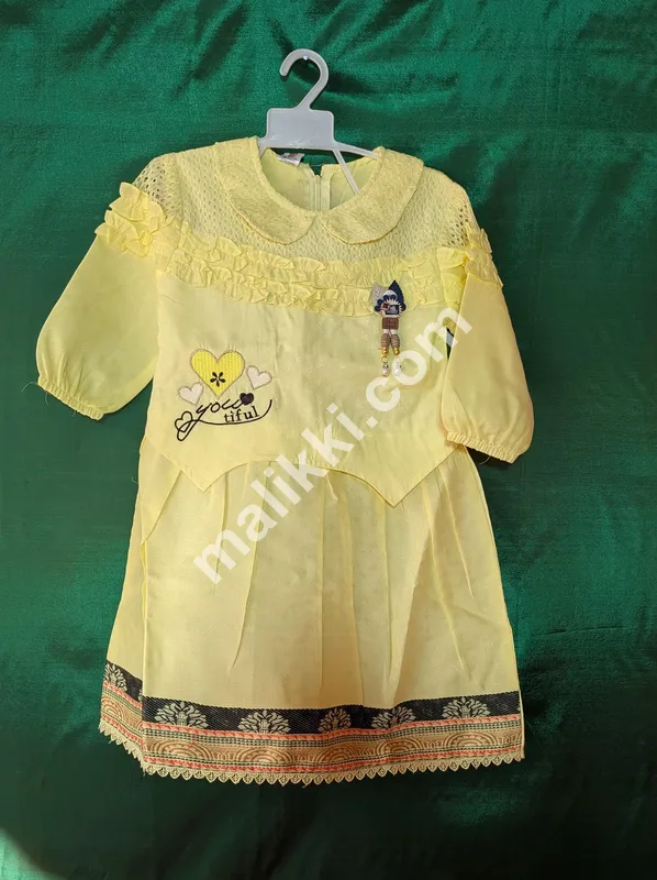 Girsl Yellow Frok