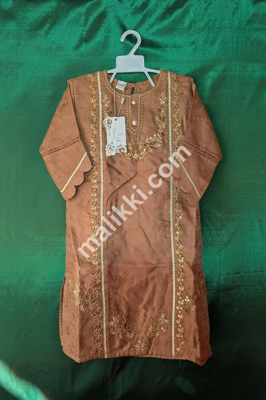 لڑکیوں کی شلوار قمیض