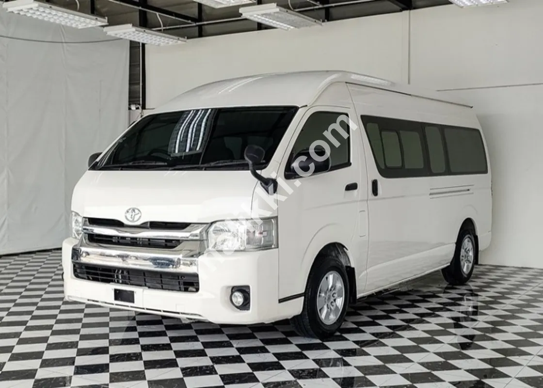 2017 Toyota HIACE