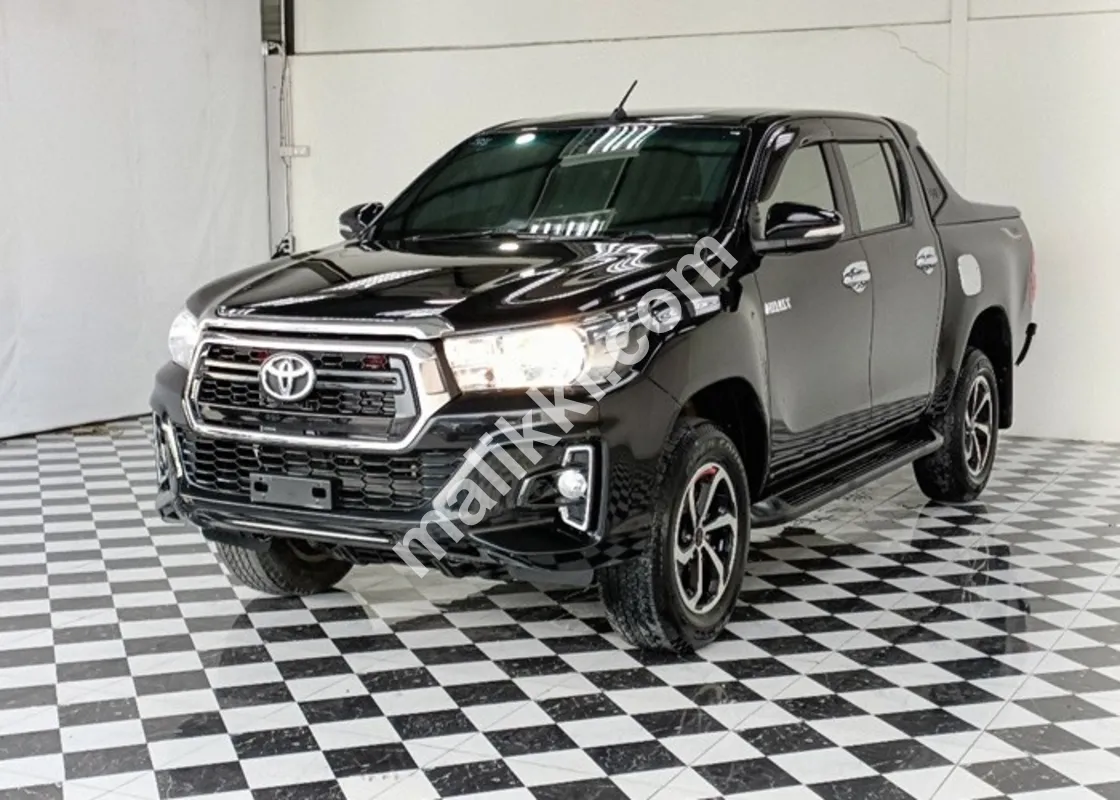 2017 ٹویوٹا HILUX REVO