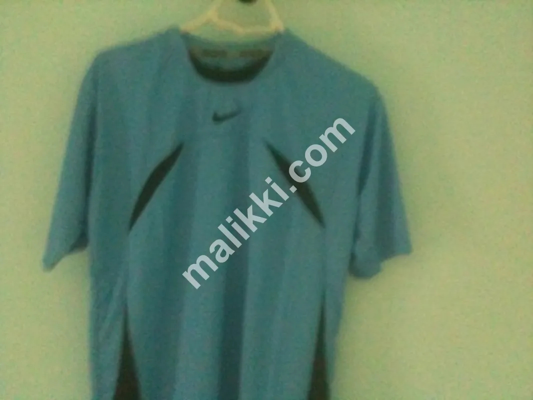 zinc Nike dri fit shirts