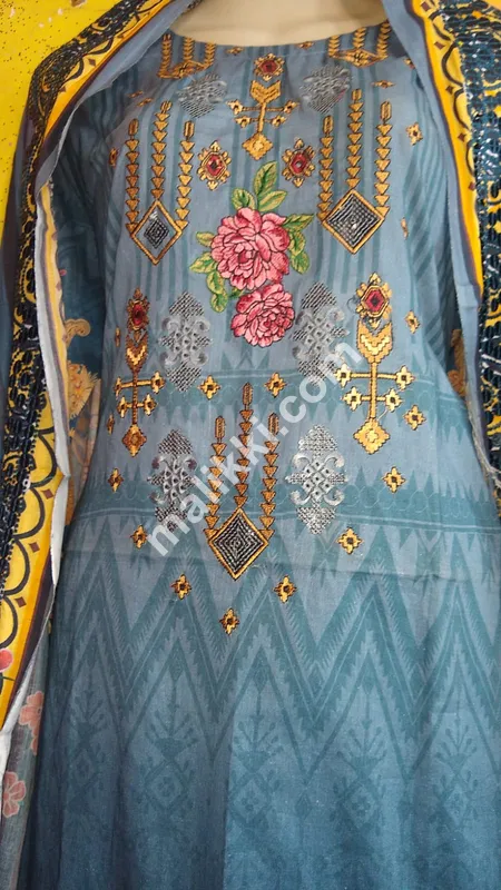 Lawn Fabric Shalwar Kameez 3 Pcs Suit for Ladies