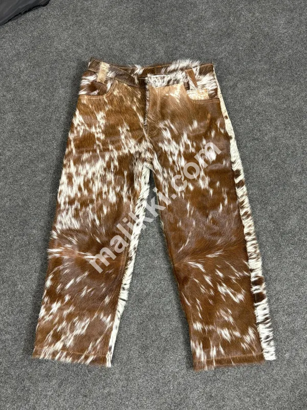 پینٹ پر گائے کے چمڑے کے بال