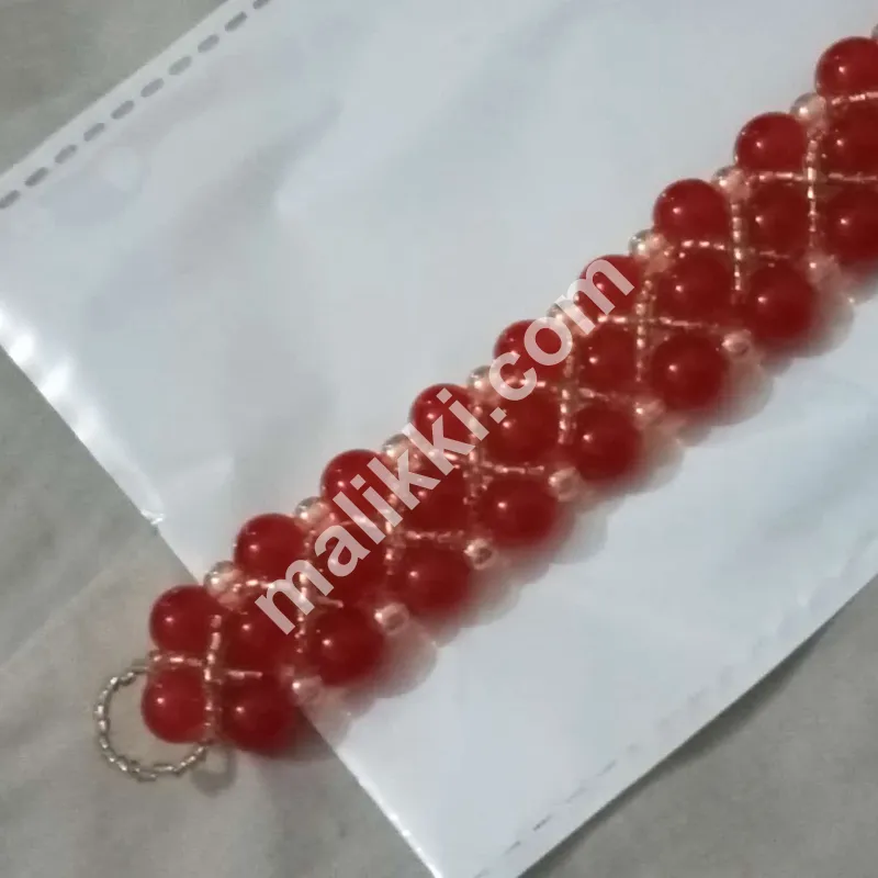 سرخ کرسٹل موتیوں والا کڑا 