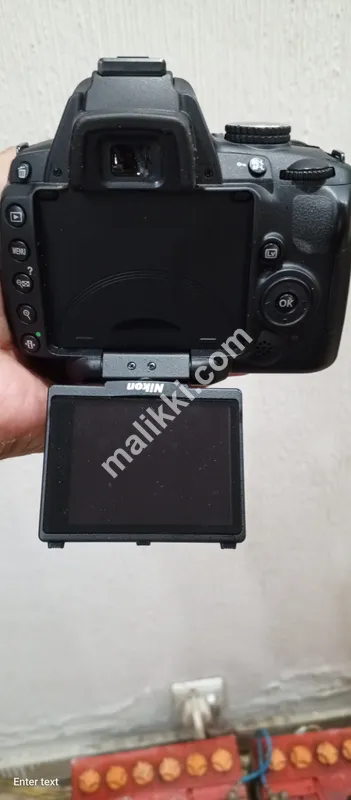 NIKON D5000 DSLR