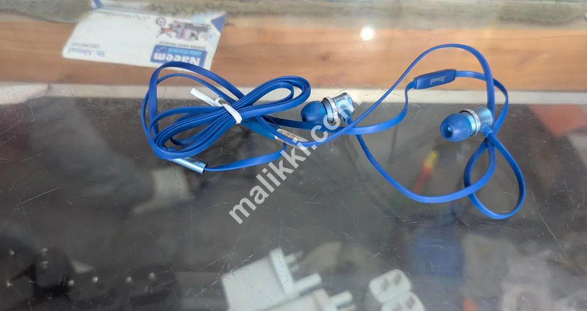 Pugs Metal Handsfree