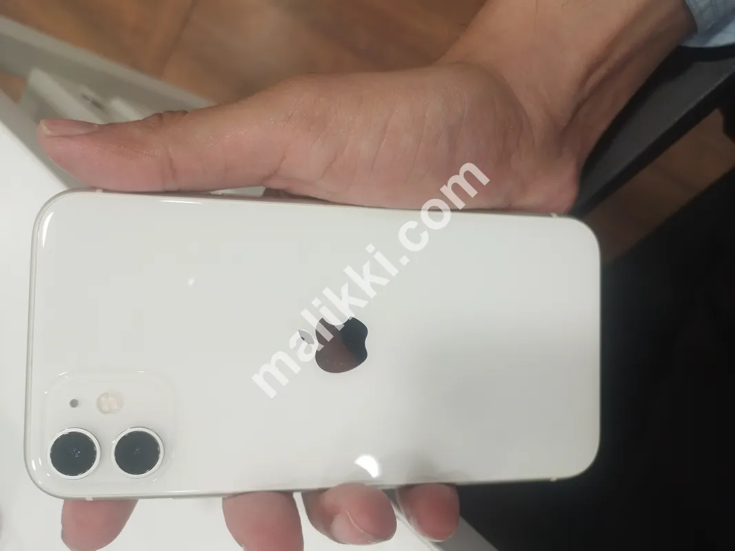 iphone 11 white JV 64 GB