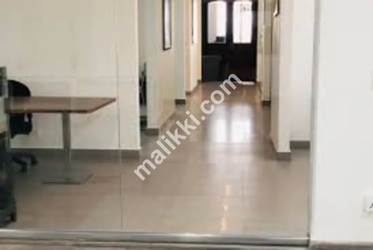  خیبر شجاعت، دوسری منزل کا دفتر کرایہ پر