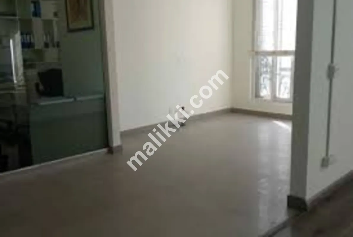 2000 sqft office for rent in  khyban Bukhari 