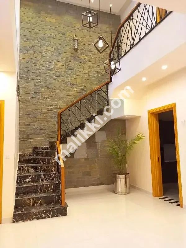 بحریہ ٹاؤن فیز 8 سفاری ویلی 7 مرلہ سنگل یونٹ ڈیزائنر ڈریم ہاؤس, آؤٹ کلاس لوکیشن,