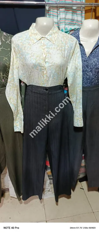 خواتین ویسٹرن اسٹائل کا فارمل سوٹ