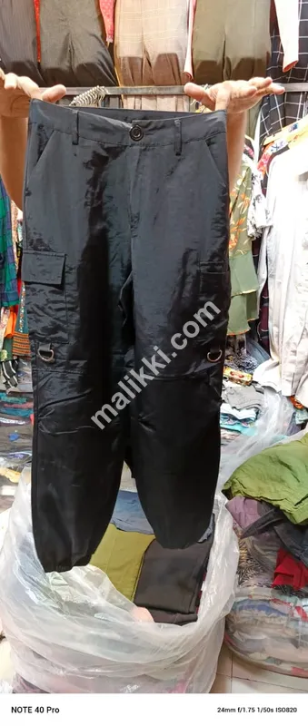 لیڈیز کارگو ٹراؤزر