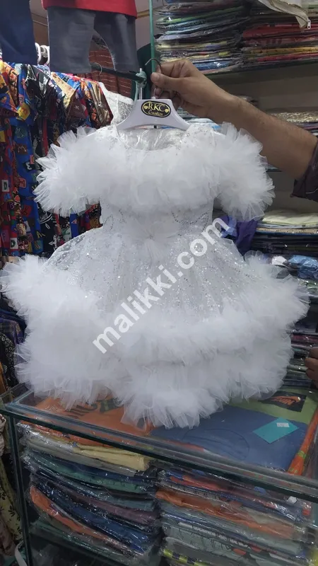 بچیوں کے لیے باربی فراک