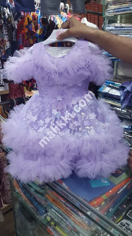 بیبی گرلز کے لیے lilac باربی فراک