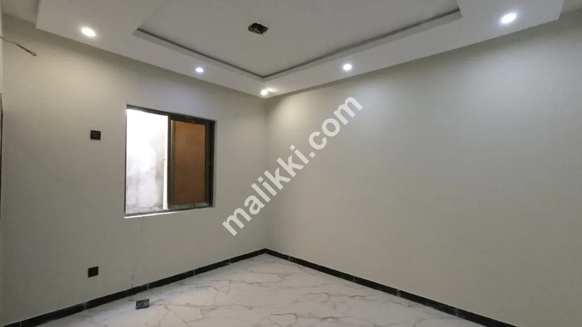 بالکل نیا اپارٹمنٹ برائے فروخت 