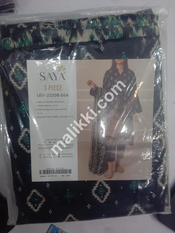 SAYA بغیر سلے ہوئے لان کا سوٹ