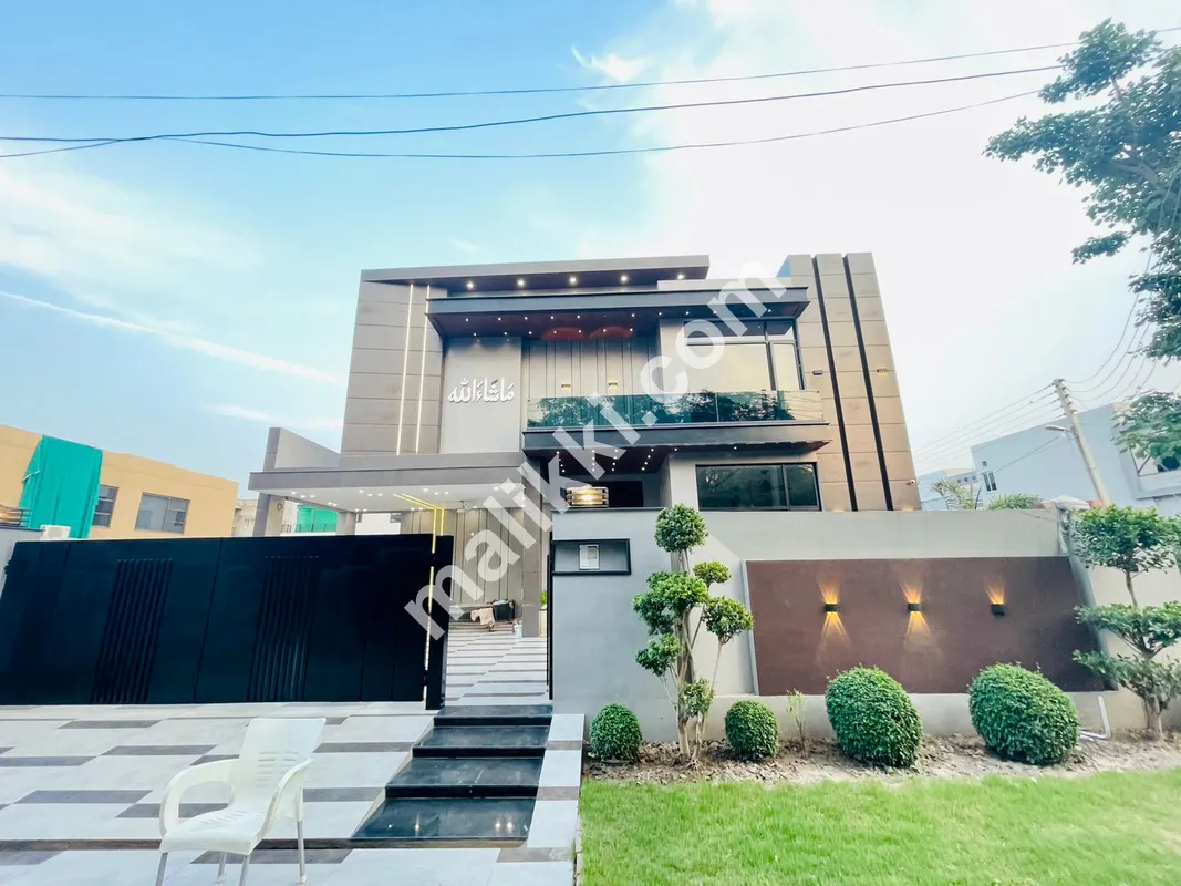 1 کنال گھر کارنر لیک سٹی