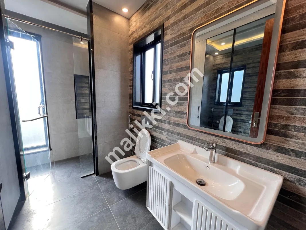 10 مرلہ مکان برائے فروخت 