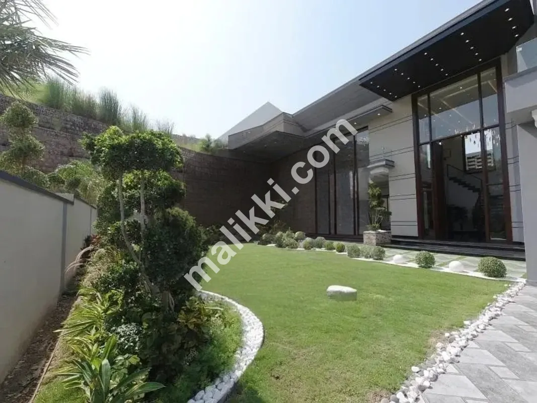 Centrally Located On Excellent Location House For Sale In Bahria Greens - Overseas Enclave Available