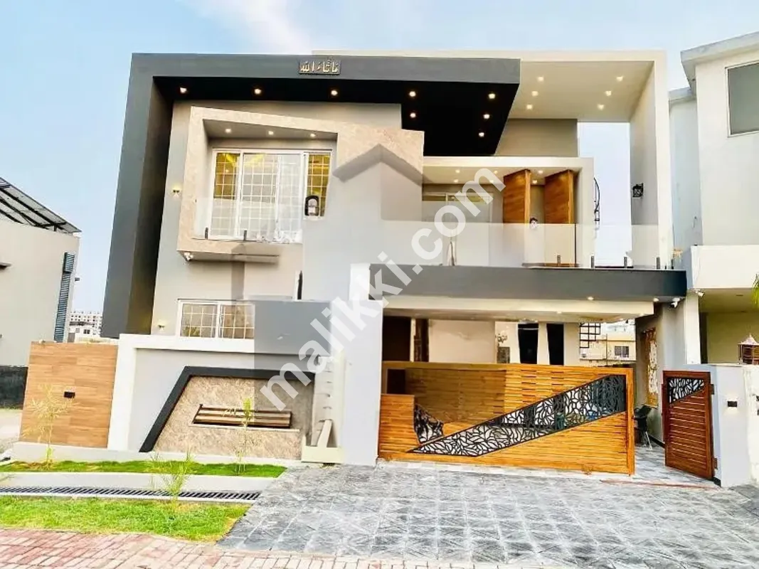 Bahria Town, Phase 8, 23 Marla Designer House With Basement Hot Location