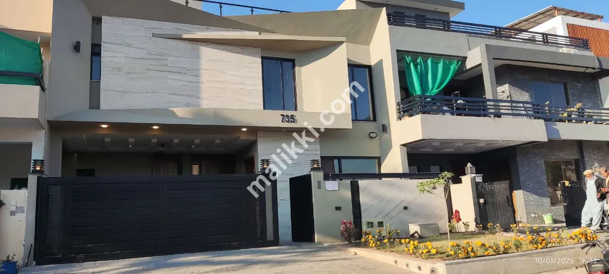 house for rent in D12