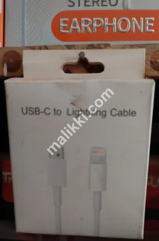 USB C to Lighting Cable