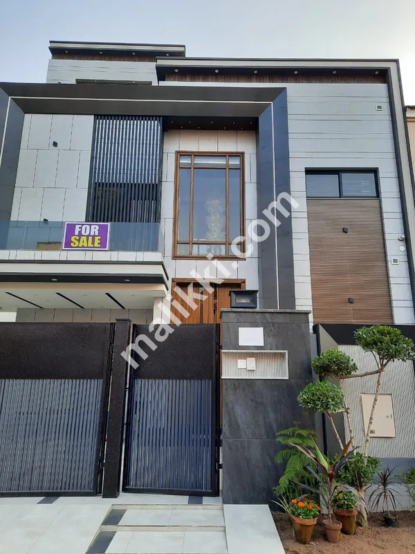 10 مرلہ بالکل نیا امریکن اسٹائلش لگژری مکان برائے فروخت