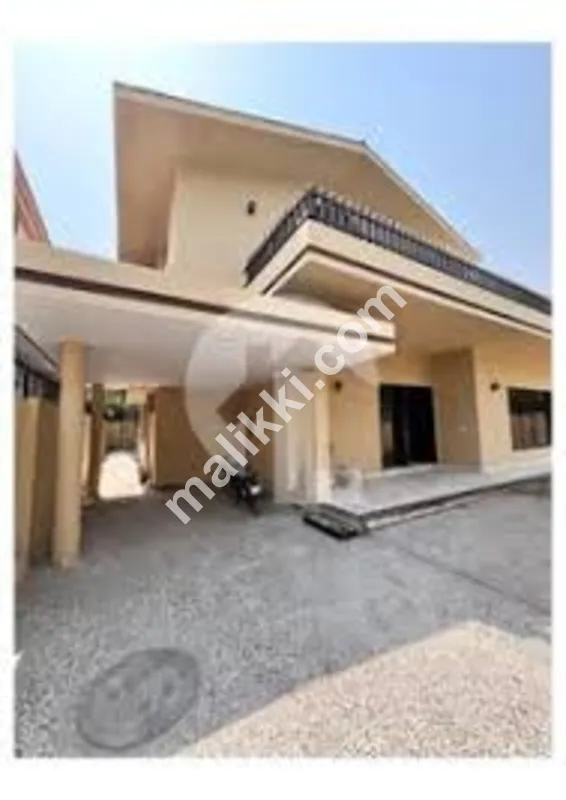 Spacious Two-Story Family House in F-8 Islamabad with Organic Garden & Modern Features PKR 32 Crore