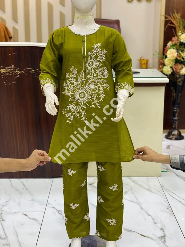 Lawn 2 PCS Ladies Suit