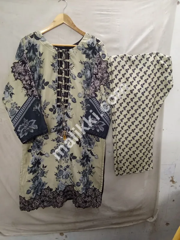 موسم گرما کے لیے لان 2 پی سی ایس لیڈیز سوٹ