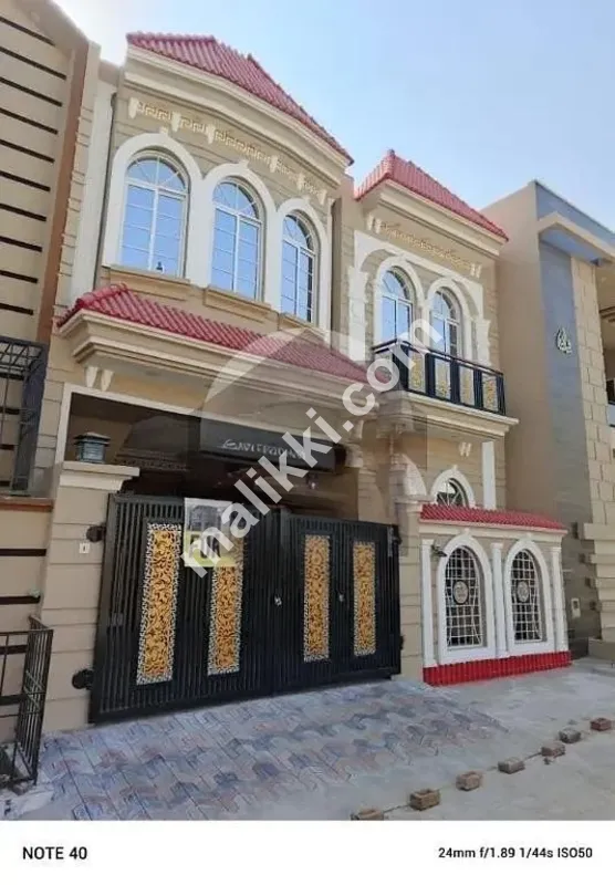 سنوبر سٹی - گرین ولاز راولپنڈی میں گھر خریدنے کے لیے تیار ہیں۔