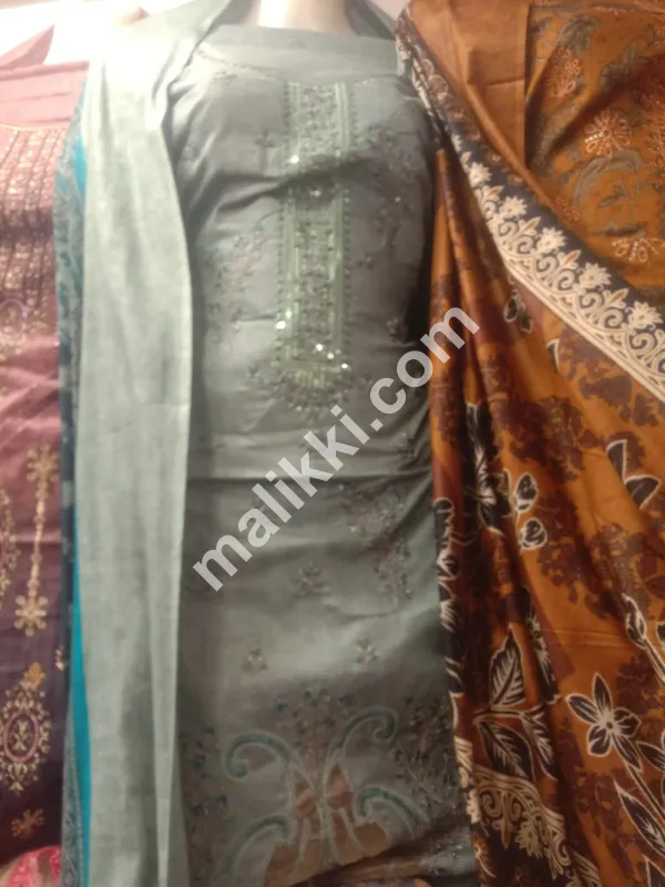 لان میں کڑھائی شدہ 3 پی سی ایس بغیر سلے ہوئے سوٹ