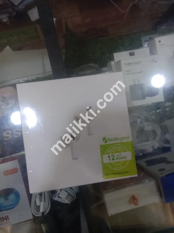 White Colour Wireless Earbuds