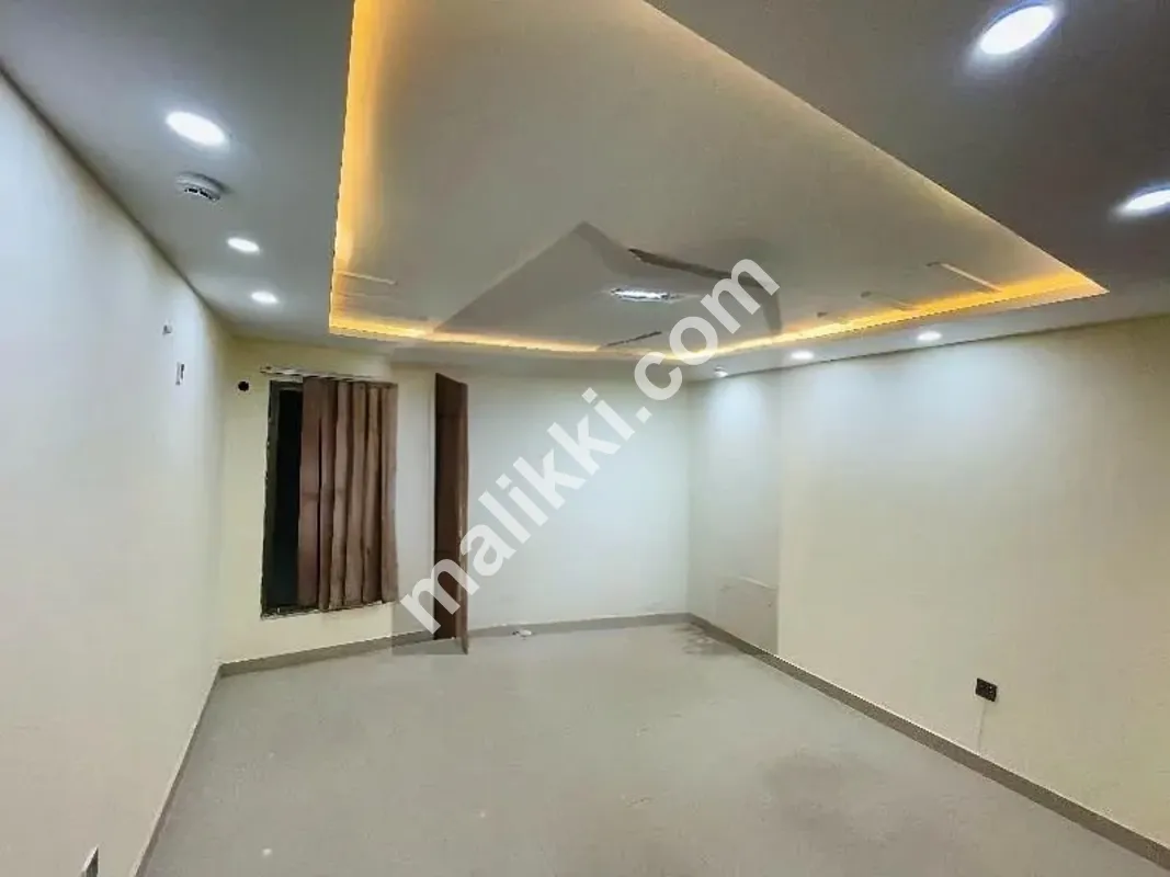 دو بیڈروم اپارٹمنٹ سیل نئی حالت