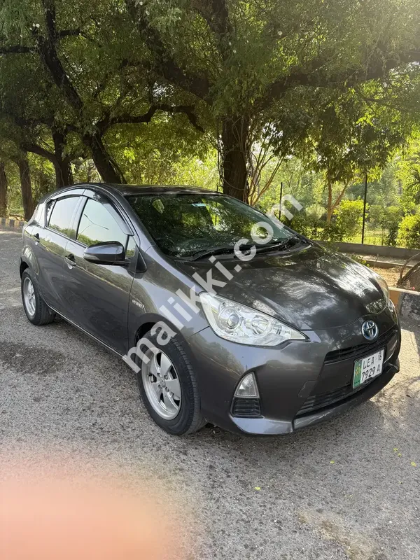 Toyota Aqua G 2013 Model 2016 Import