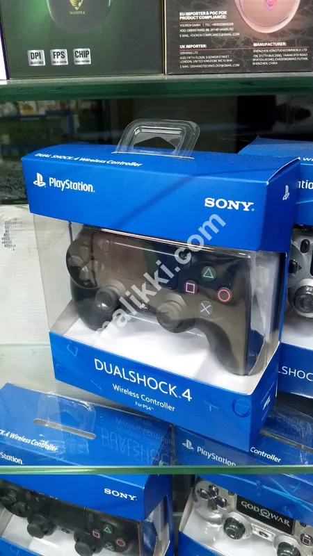 Sony  PlayStation PS4 DualShock 4 Wireless Controller  Black