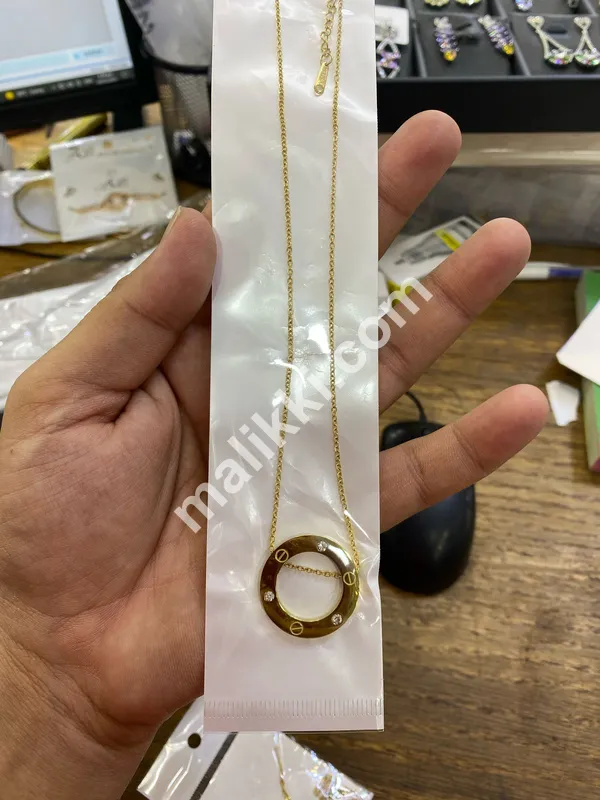 نئے انداز میں سٹینلیس سٹیل چین