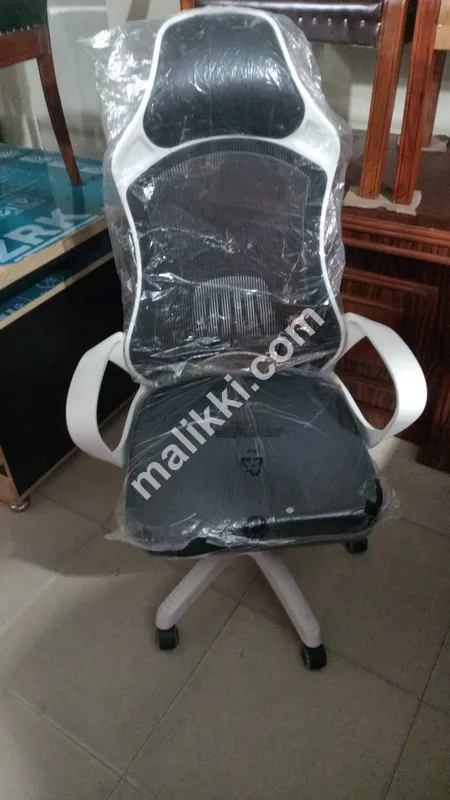 Revolving Chair Gin Model White Color