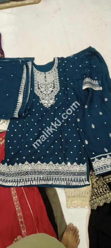 شفان 3 پی سیز شلوار قمیض سوٹ